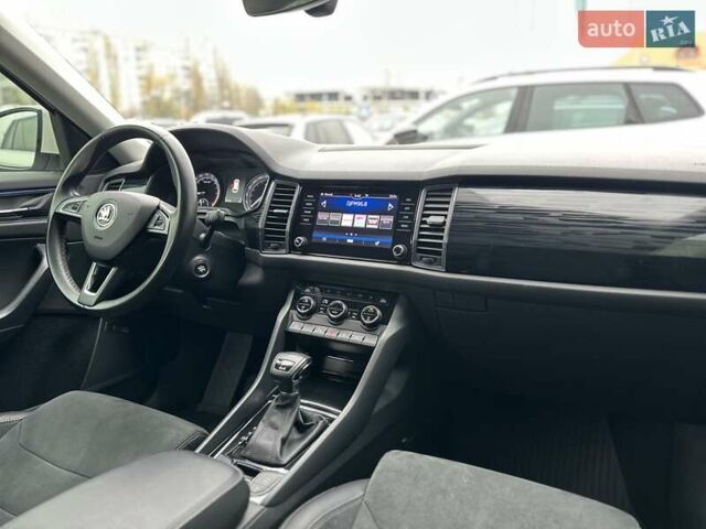Белый Шкода Kodiaq, объемом двигателя 1.97 л и пробегом 154 тыс. км за 27000 $, фото 14 на Automoto.ua