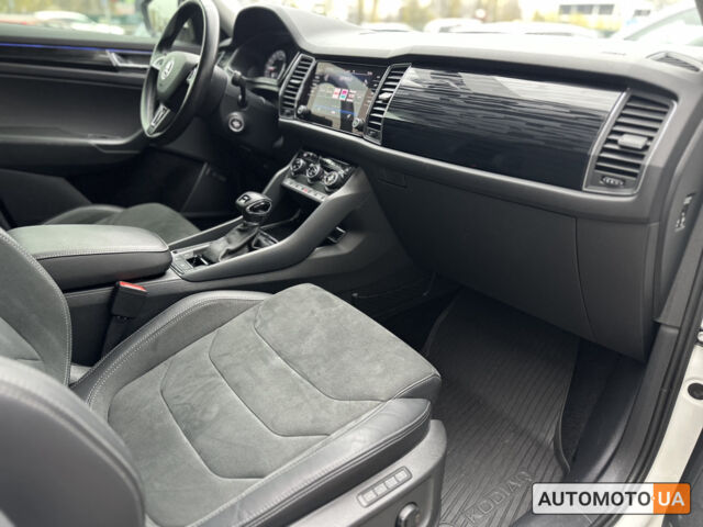 Белый Шкода Kodiaq, объемом двигателя 2 л и пробегом 154 тыс. км за 27000 $, фото 11 на Automoto.ua
