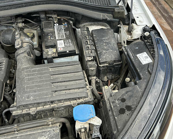 Белый Шкода Kodiaq, объемом двигателя 1.98 л и пробегом 98 тыс. км за 30200 $, фото 29 на Automoto.ua