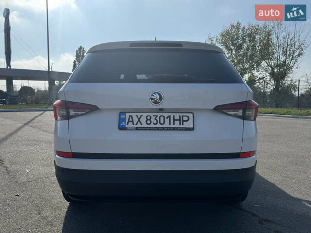 Шкода Kodiaq 2019 у Харкові на Automoto.ua Білий Шкода Kodiaq, об'ємом двигуна 1.98 л та пробігом 99 тис. км за 29000 $, фото 9 на Automoto.ua