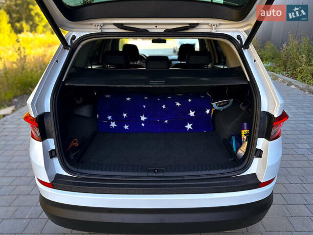 Белый Шкода Kodiaq, объемом двигателя 2 л и пробегом 186 тыс. км за 27777 $, фото 17 на Automoto.ua