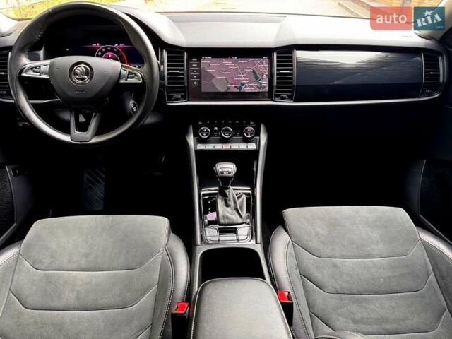 Белый Шкода Kodiaq, объемом двигателя 1.97 л и пробегом 100 тыс. км за 29900 $, фото 26 на Automoto.ua