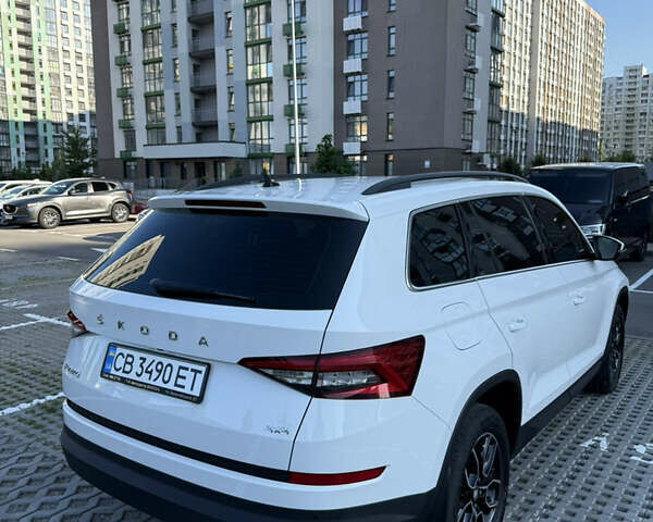 Белый Шкода Kodiaq, объемом двигателя 1.97 л и пробегом 170 тыс. км за 27200 $, фото 9 на Automoto.ua