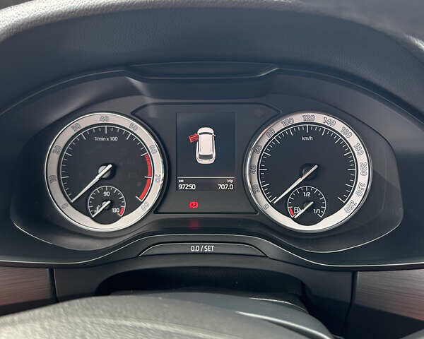 Белый Шкода Kodiaq, объемом двигателя 1.98 л и пробегом 98 тыс. км за 30200 $, фото 7 на Automoto.ua