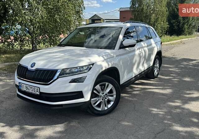 Белый Шкода Kodiaq, объемом двигателя 1.98 л и пробегом 95 тыс. км за 26500 $, фото 6 на Automoto.ua