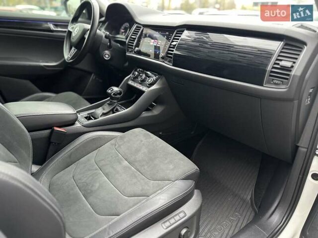 Белый Шкода Kodiaq, объемом двигателя 1.97 л и пробегом 154 тыс. км за 27000 $, фото 10 на Automoto.ua