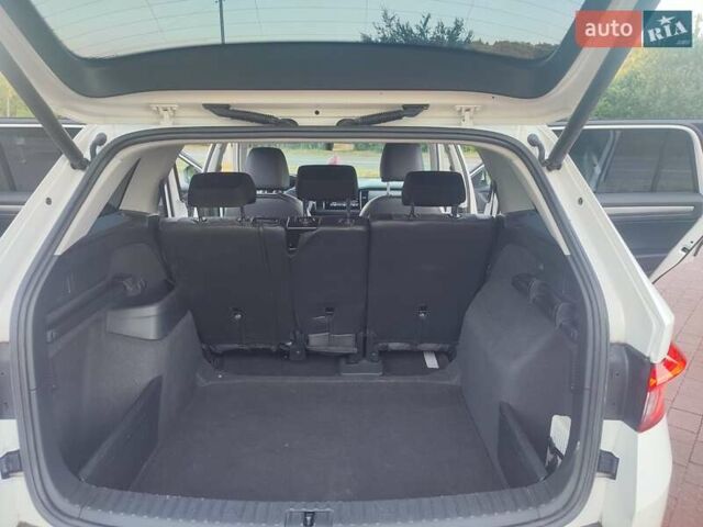 Білий Шкода Kodiaq, об'ємом двигуна 1.97 л та пробігом 215 тис. км за 27700 $, фото 18 на Automoto.ua
