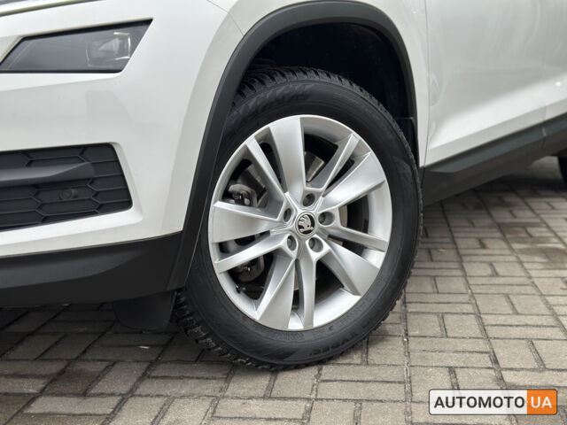 Белый Шкода Kodiaq, объемом двигателя 2 л и пробегом 154 тыс. км за 27000 $, фото 2 на Automoto.ua