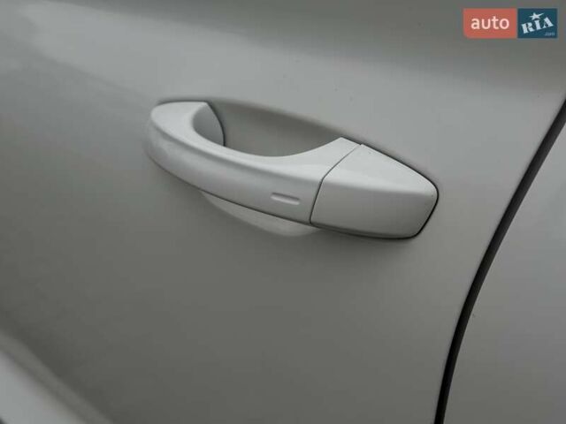 Белый Шкода Kodiaq, объемом двигателя 1.97 л и пробегом 154 тыс. км за 27000 $, фото 17 на Automoto.ua