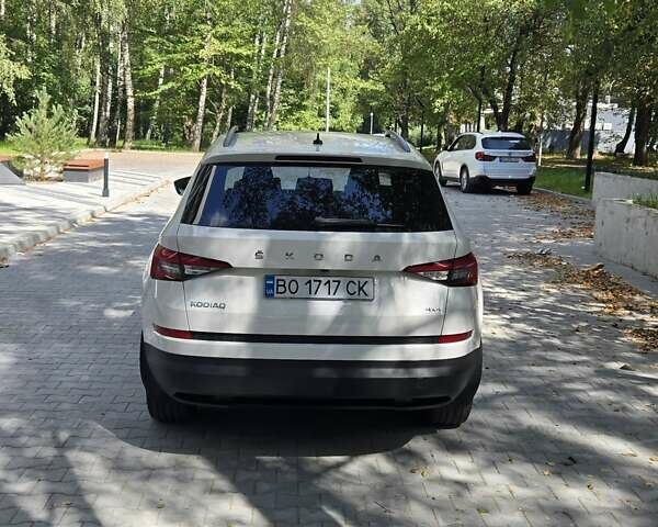 Белый Шкода Kodiaq, объемом двигателя 1.97 л и пробегом 79 тыс. км за 33000 $, фото 9 на Automoto.ua