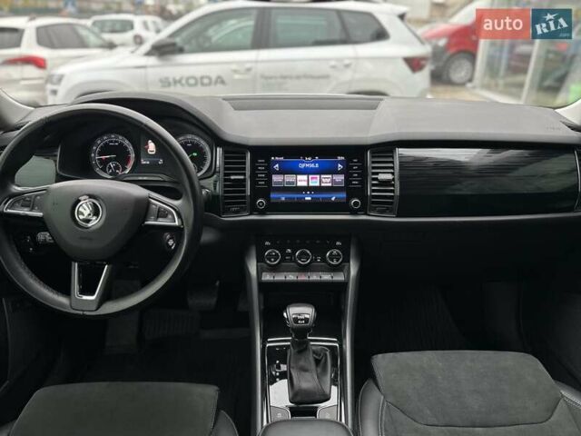 Белый Шкода Kodiaq, объемом двигателя 1.97 л и пробегом 154 тыс. км за 27000 $, фото 13 на Automoto.ua