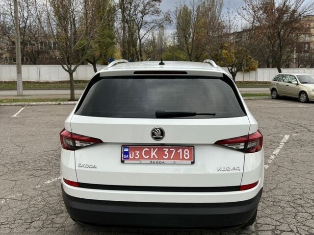 Білий Шкода Kodiaq, об'ємом двигуна 2 л та пробігом 183 тис. км за 25300 $, фото 3 на Automoto.ua