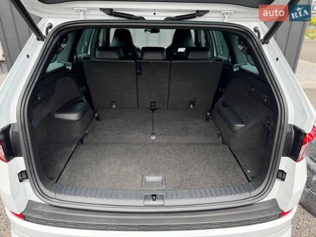 Белый Шкода Kodiaq, объемом двигателя 2 л и пробегом 137 тыс. км за 37600 $, фото 19 на Automoto.ua