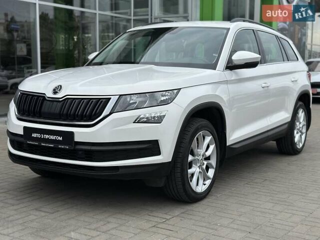 Белый Шкода Kodiaq, объемом двигателя 1.98 л и пробегом 144 тыс. км за 25800 $, фото 1 на Automoto.ua