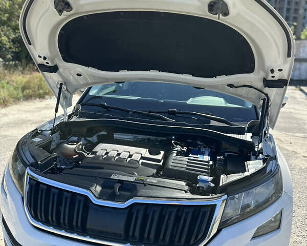 Белый Шкода Kodiaq, объемом двигателя 1.97 л и пробегом 200 тыс. км за 27000 $, фото 37 на Automoto.ua