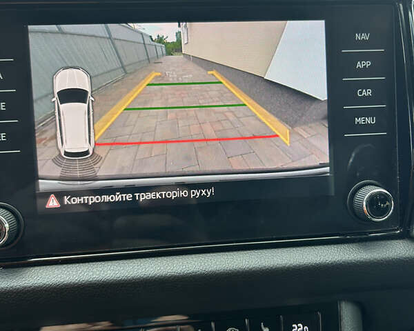 Белый Шкода Kodiaq, объемом двигателя 1.98 л и пробегом 98 тыс. км за 30200 $, фото 15 на Automoto.ua