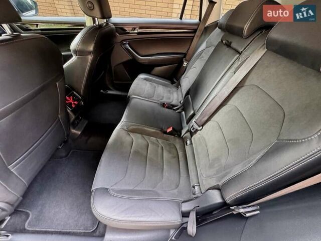 Белый Шкода Kodiaq, объемом двигателя 1.97 л и пробегом 100 тыс. км за 29900 $, фото 24 на Automoto.ua