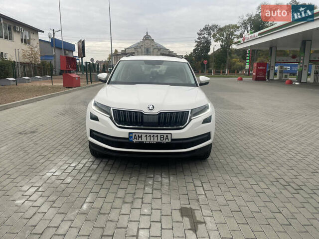Белый Шкода Kodiaq, объемом двигателя 1.97 л и пробегом 28 тыс. км за 34000 $, фото 7 на Automoto.ua