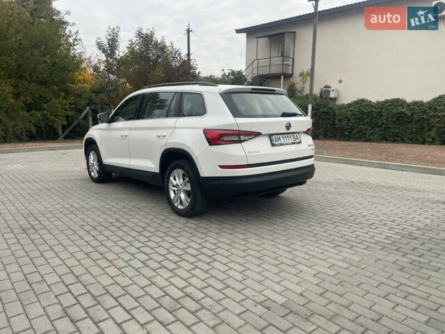 Белый Шкода Kodiaq, объемом двигателя 1.97 л и пробегом 28 тыс. км за 34000 $, фото 2 на Automoto.ua