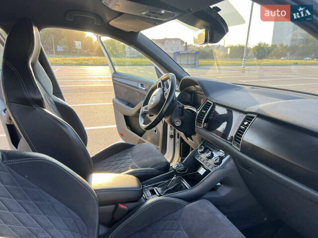 Білий Шкода Kodiaq, об'ємом двигуна 1.97 л та пробігом 205 тис. км за 30500 $, фото 17 на Automoto.ua