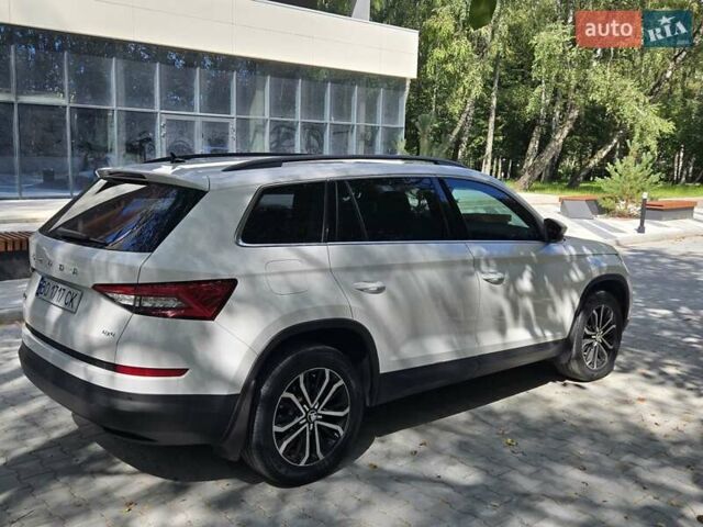 Белый Шкода Kodiaq, объемом двигателя 1.97 л и пробегом 79 тыс. км за 33000 $, фото 6 на Automoto.ua