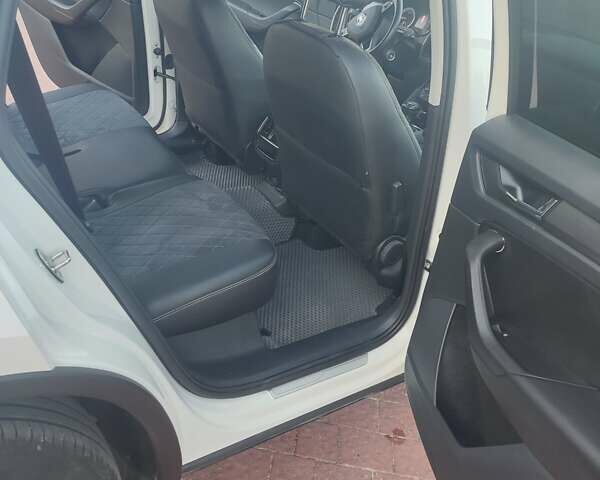 Білий Шкода Kodiaq, об'ємом двигуна 1.97 л та пробігом 215 тис. км за 27700 $, фото 14 на Automoto.ua
