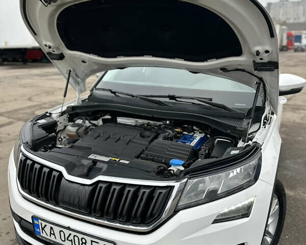 Белый Шкода Kodiaq, объемом двигателя 1.97 л и пробегом 200 тыс. км за 23000 $, фото 33 на Automoto.ua