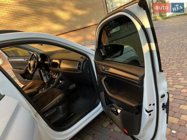 Белый Шкода Kodiaq, объемом двигателя 1.97 л и пробегом 118 тыс. км за 29700 $, фото 10 на Automoto.ua