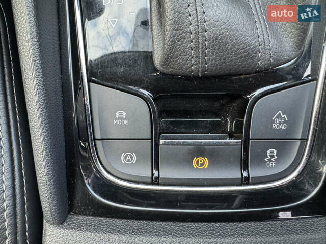 Білий Шкода Kodiaq, об'ємом двигуна 1.97 л та пробігом 131 тис. км за 29750 $, фото 25 на Automoto.ua