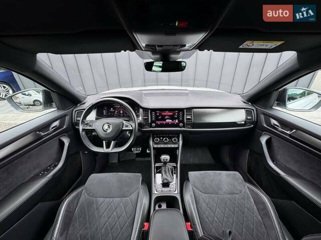 Белый Шкода Kodiaq, объемом двигателя 2 л и пробегом 137 тыс. км за 37600 $, фото 12 на Automoto.ua