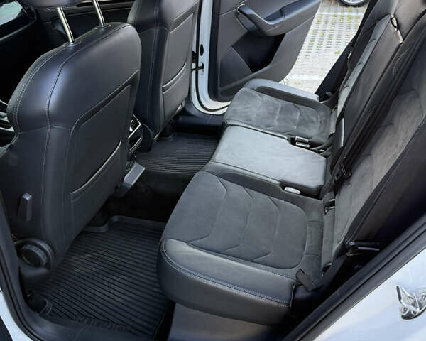 Белый Шкода Kodiaq, объемом двигателя 1.97 л и пробегом 170 тыс. км за 27200 $, фото 22 на Automoto.ua