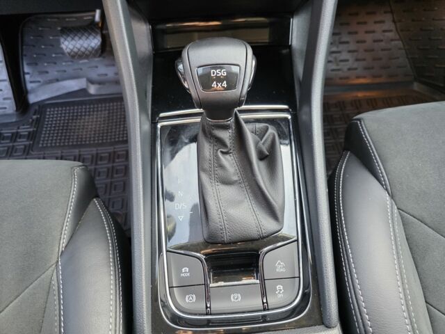 Белый Шкода Kodiaq, объемом двигателя 2 л и пробегом 187 тыс. км за 28800 $, фото 10 на Automoto.ua