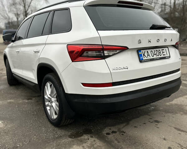 Белый Шкода Kodiaq, объемом двигателя 1.97 л и пробегом 200 тыс. км за 23000 $, фото 6 на Automoto.ua