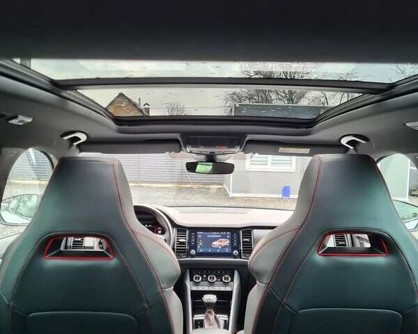 Білий Шкода Kodiaq, об'ємом двигуна 1.97 л та пробігом 160 тис. км за 35999 $, фото 20 на Automoto.ua