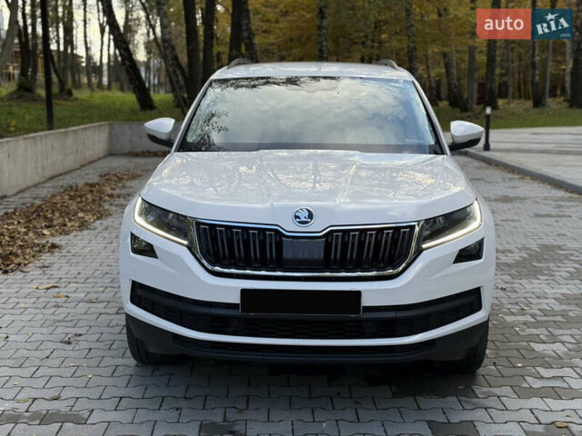 Білий Шкода Kodiaq, об'ємом двигуна 1.97 л та пробігом 79 тис. км за 31000 $, фото 38 на Automoto.ua