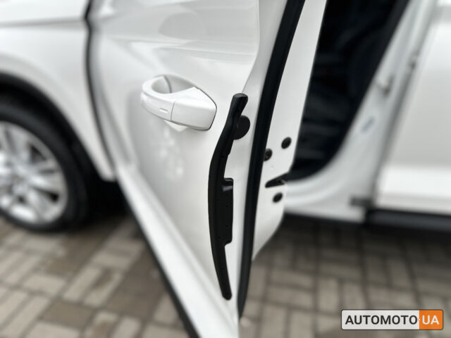 Белый Шкода Kodiaq, объемом двигателя 2 л и пробегом 154 тыс. км за 27000 $, фото 18 на Automoto.ua