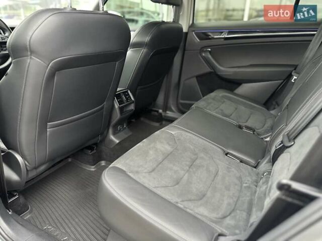 Белый Шкода Kodiaq, объемом двигателя 1.97 л и пробегом 154 тыс. км за 27000 $, фото 15 на Automoto.ua