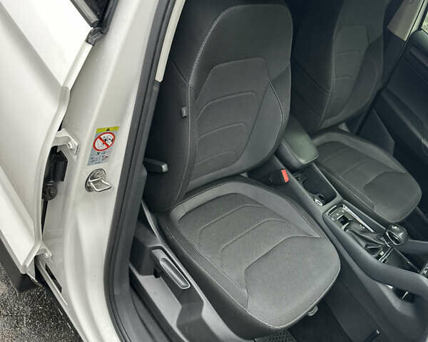 Білий Шкода Kodiaq, об'ємом двигуна 1.97 л та пробігом 200 тис. км за 24950 $, фото 20 на Automoto.ua