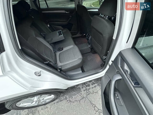 Білий Шкода Kodiaq, об'ємом двигуна 1.97 л та пробігом 200 тис. км за 24950 $, фото 18 на Automoto.ua
