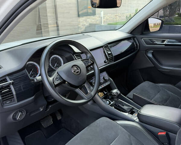 Білий Шкода Kodiaq, об'ємом двигуна 1.98 л та пробігом 239 тис. км за 22500 $, фото 8 на Automoto.ua
