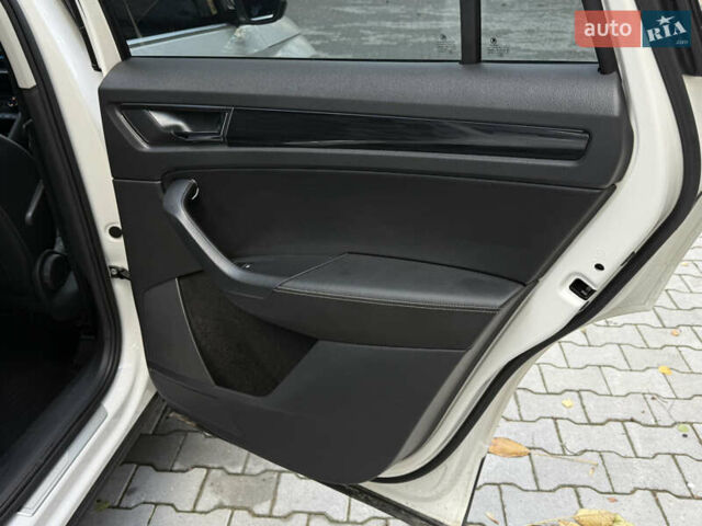 Білий Шкода Kodiaq, об'ємом двигуна 1.97 л та пробігом 79 тис. км за 31000 $, фото 8 на Automoto.ua