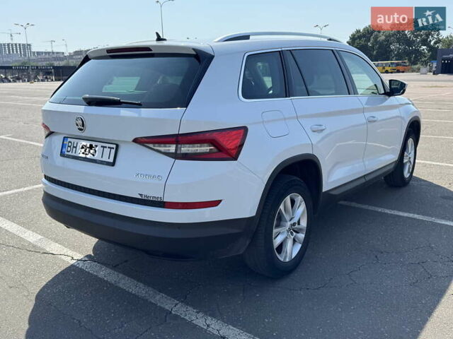 Белый Шкода Kodiaq, объемом двигателя 1.97 л и пробегом 235 тыс. км за 24000 $, фото 4 на Automoto.ua