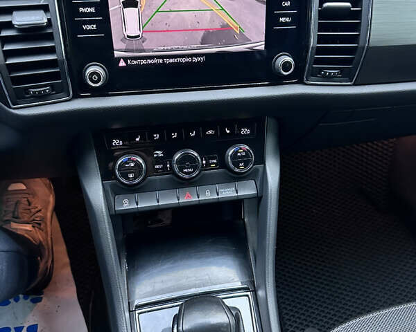 Білий Шкода Kodiaq, об'ємом двигуна 1.97 л та пробігом 200 тис. км за 24950 $, фото 24 на Automoto.ua