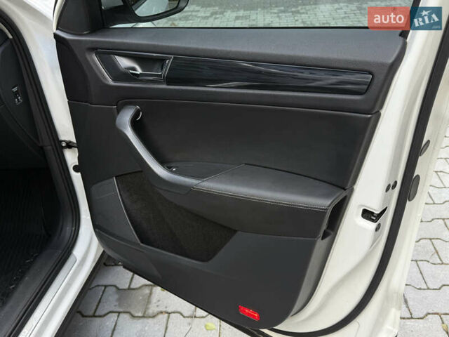 Білий Шкода Kodiaq, об'ємом двигуна 1.97 л та пробігом 79 тис. км за 31000 $, фото 12 на Automoto.ua