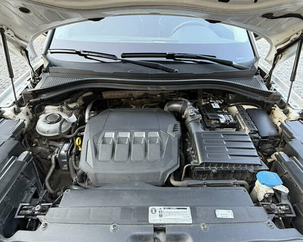 Білий Шкода Kodiaq, об'ємом двигуна 1.98 л та пробігом 239 тис. км за 22500 $, фото 30 на Automoto.ua