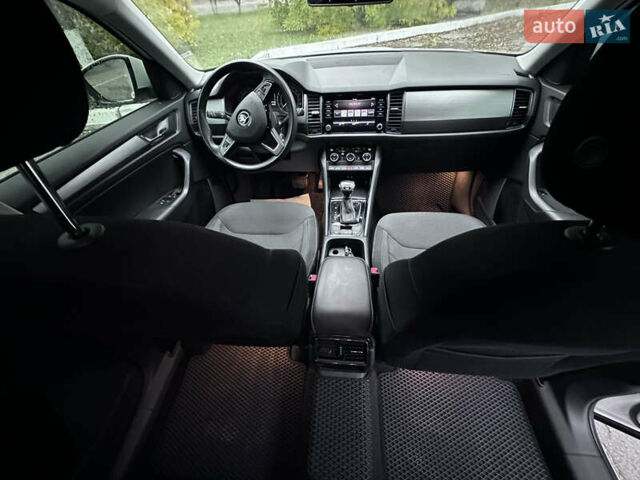 Білий Шкода Kodiaq, об'ємом двигуна 1.97 л та пробігом 200 тис. км за 24950 $, фото 22 на Automoto.ua