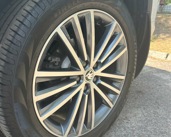 Білий Шкода Kodiaq, об'ємом двигуна 1.97 л та пробігом 182 тис. км за 33500 $, фото 17 на Automoto.ua