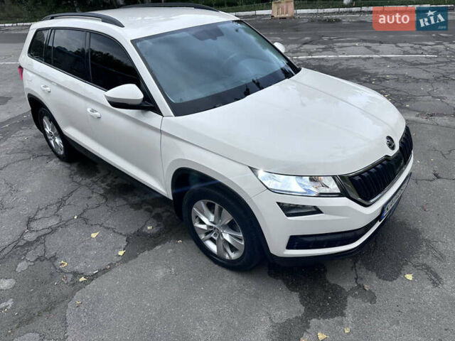 Білий Шкода Kodiaq, об'ємом двигуна 1.97 л та пробігом 200 тис. км за 24950 $, фото 35 на Automoto.ua