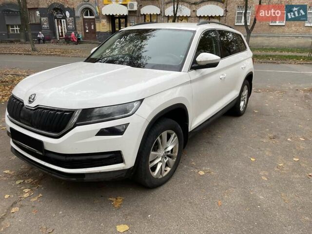 Білий Шкода Kodiaq, об'ємом двигуна 2 л та пробігом 248 тис. км за 20500 $, фото 3 на Automoto.ua