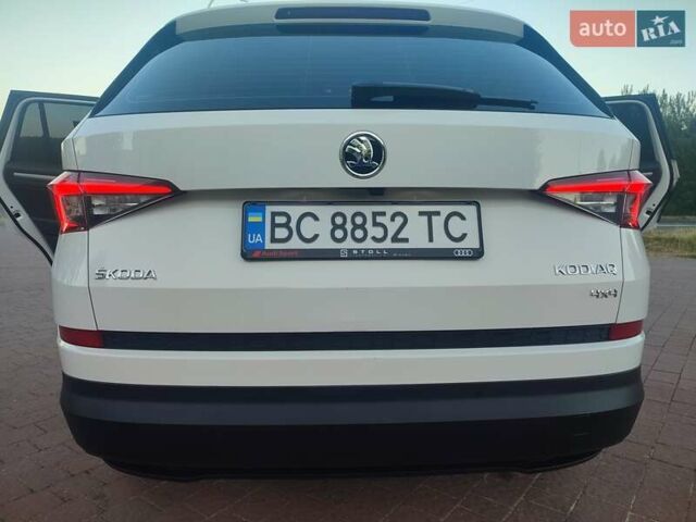 Білий Шкода Kodiaq, об'ємом двигуна 1.97 л та пробігом 215 тис. км за 27700 $, фото 28 на Automoto.ua